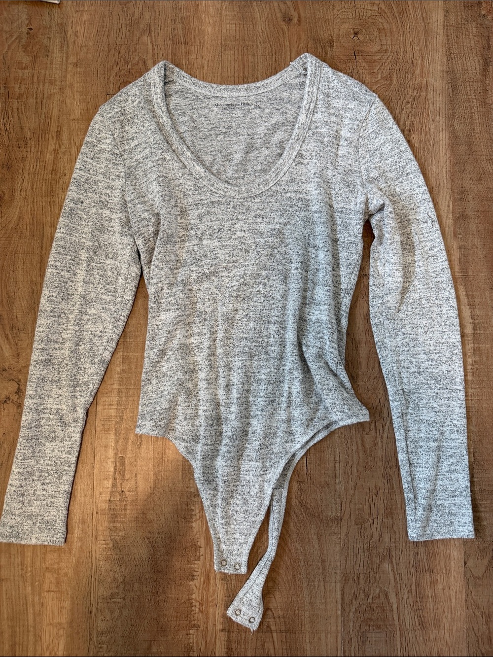 Abercrombie & Fitch Heather Gray Long Sleeve Scoop Neck Bodysuit
